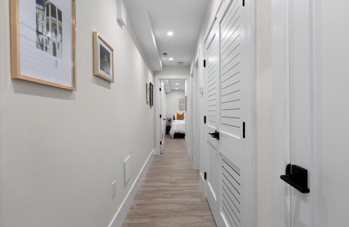 Park View Apartment | Central 2-BR City Sanctuary - Commuter-Friendly