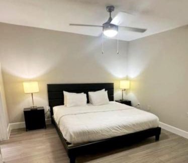Astrodome Apartment | Central 3bed 2bath 5 min Walk to NRG near MDC