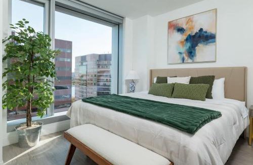 Chinatown Apartment | Central 3BR & Den Penthouse Boston Common MGH & TUFTS