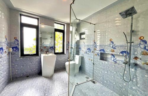 Duong Dong Villa | Central 4BR & Sunset Rooftop - Pearl Home