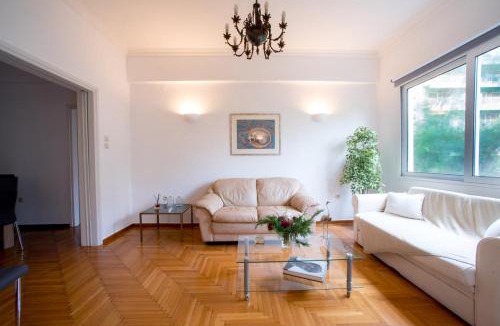Exarhia Apartment | Central 5 Room Apartment