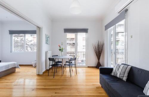 Exarhia Apartment | Central 5 Room Apartment