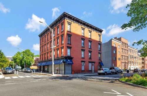 Hoboken Apartment | Central and Great Location 1BR 15min to NYC
