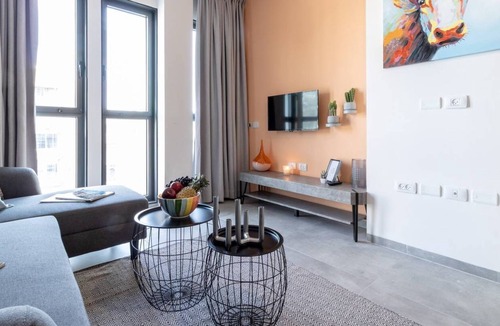 Nachlaot Apartment | Central and luxurious 1 bdr
