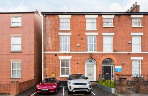Warrington Apartment | Central and spacious one bedroom apartment