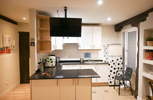 Barrio de La Latina Apartment | Central and spacious 4-bedroom home in La Latina