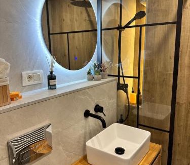 Craiova Apartment | Central Apartment