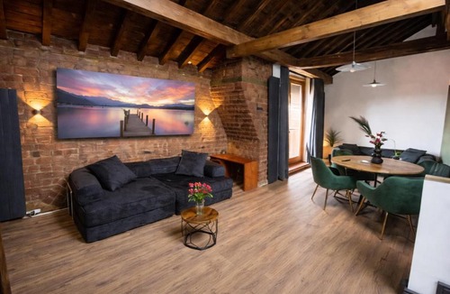 RopeWalks Apartment | Central Apt + Balcony | Walk to Bars & Shops