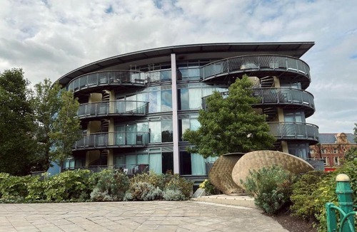 Sunderland City Centre Apartment | Central Apt, Botanical Garden View, Free Private Parking