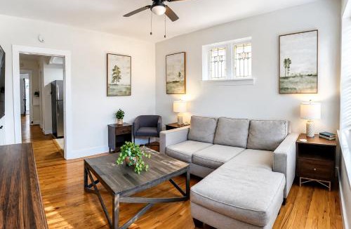Northampton Apartment | Central Apt with Office & Balcony