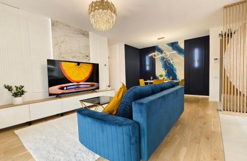 Timisoara Apartment | Central ART Deluxe Apartment - Private Parking