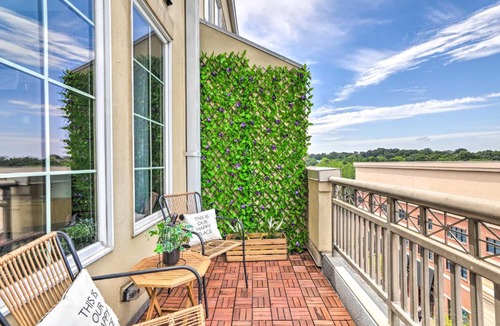 Atlantic Station Area Apartment | Central Atlantic Station Loft Near Mercedes-Benz!