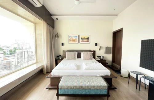 Bhowanipore Bed & Breakfast | Central Bed & Breakfast