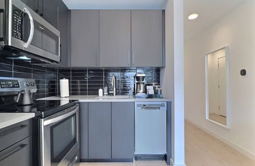 Five Points South Apartment | Central Bham Hideaway with Gym Access