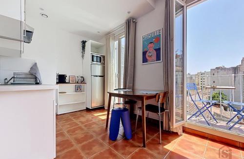 6th Arrondissement Apartment | Central - Bright - Air conditioning - Balcony