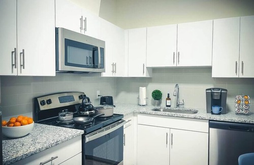 Bound Brook Apartment | Central by Marriott & RWJHosp I 1BD | WiFi | Pkng