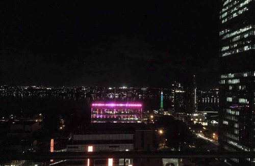 Perth Central Business District Apartment | Central CBD EXEC Stunning View Wifi Netflix Wine