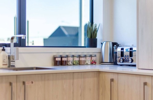 Christchurch City Centre House | Central Charm 2 bed 2 bath with sunny Balcony