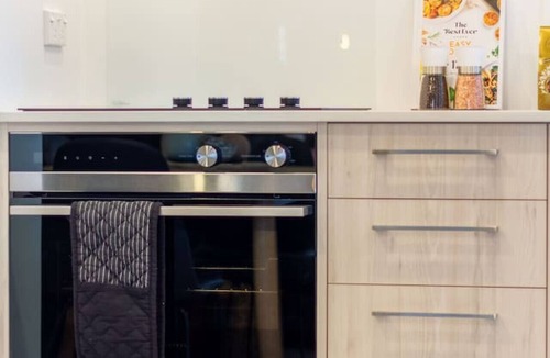 Christchurch City Centre House | Central Charm 2 bed 2 bath with sunny Balcony