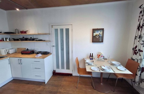 Collingwood Apartment | Central Collingwood Studio