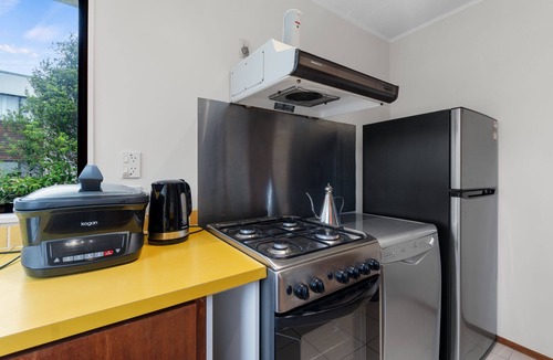 Mount Eden House | Central Comforts - Mount Eden Holiday Home