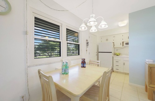 Marco Island Condo | Central Condo | Pool, Grills & Walk to Restaurants