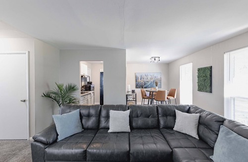 Airport Township House | Central, Convenient and Cozy 2BR, 1B Home in a Quiet St. Louis Neighborhood.