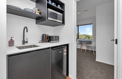 Mangawhai Cottage | Central Couples Retreat - Mangawhai Heads Unit