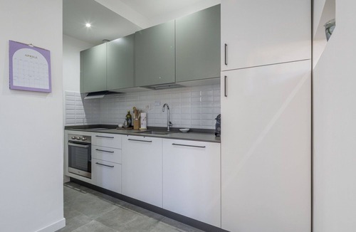 Bogliasco Apartment | Central Cozy Nest With Parking, Bogliasco