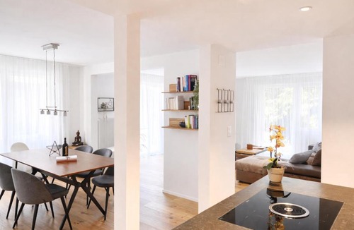 Davos-Platz Apartment | Central Davos Executive Apartment Walk to Congress Centre