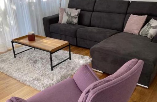 Davos-Platz Apartment | Central Davos Executive Apartment Walk to Congress Centre
