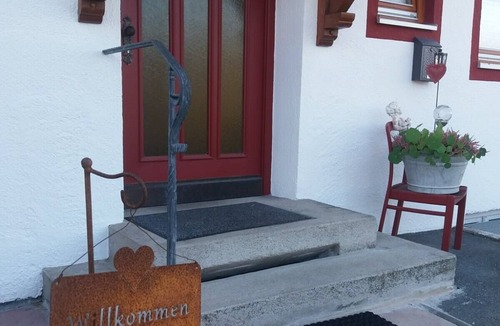 Garmisch-Partenkirchen Apartment | Central but quiet apartment with beautiful mountain views