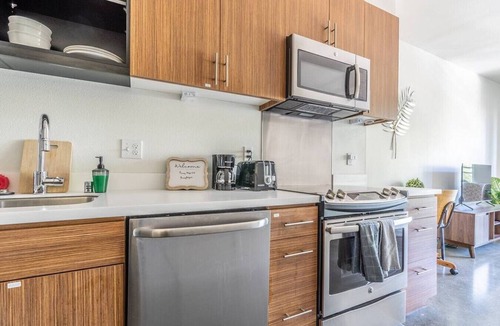 Mann Apartment | Central District 1 bd apartment