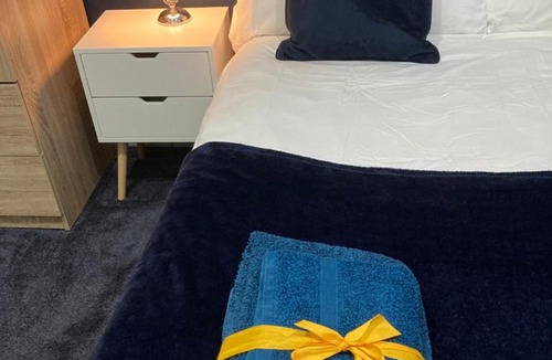 Doncaster Apartment | Central Doncaster 1BED 1BATH Pent-Apartment