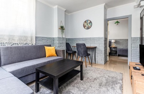 Maltepe Apartment | Central Flat 10 min to Hilltown Mall and Coast
