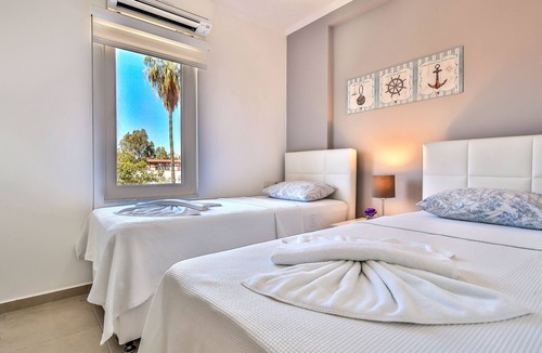 Kas Apartment | central flat in town square