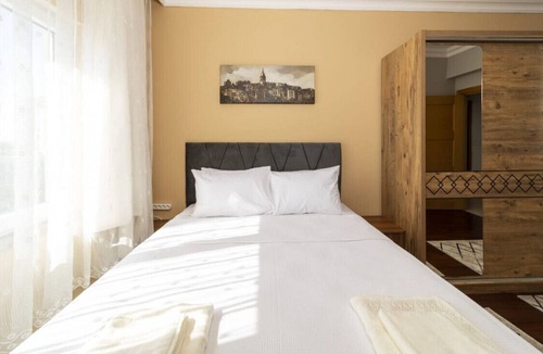 Kundu Apartment | Central Flat w balcony, 5 min to Lara Beach