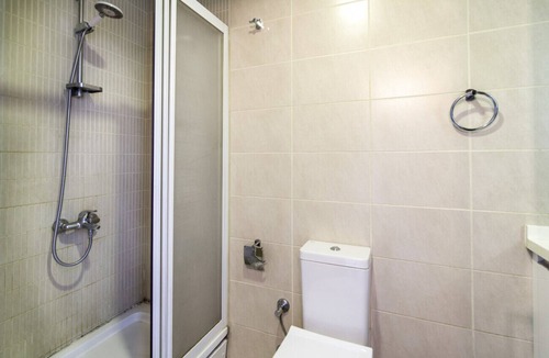 Atasehir Apartment | Central Flat with Amazing City View in Atasehir
