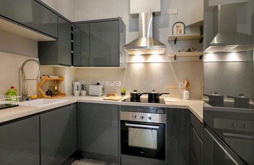 Nottingham City Centre Apartment | Central Gem Plush Beds -Walk to Attractions - Pass the Keys