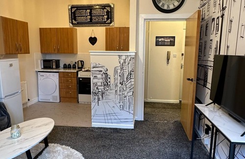 Finnieston Apartment | Central Glasgow Apt - Sleeps 2 & Freeparking