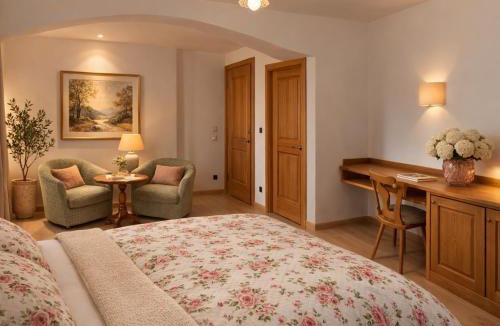 Moena Hotel | Central Heritage Adults Only