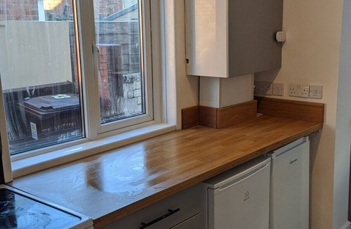 Exeter Apartment | Central House Free Parking 2 Car Driveway 8ppl