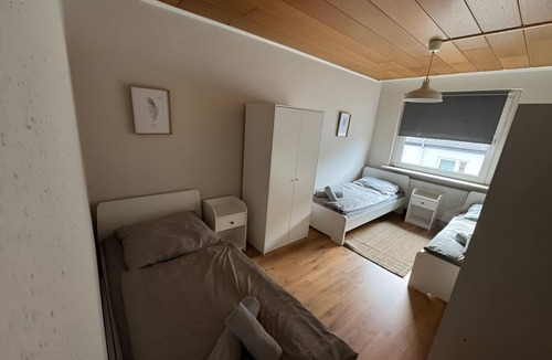 Suedviertel Apartment | Central in Essen! 5 minutes walk from the train station! WH3
