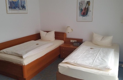 Eppelborn Hotel | Central Inn Hotel garni