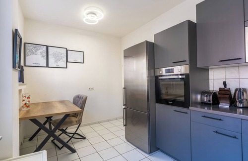 Elberfeld-Mitte Apartment | Central | kitchen | WLAN | Wupper view | 88 sqm