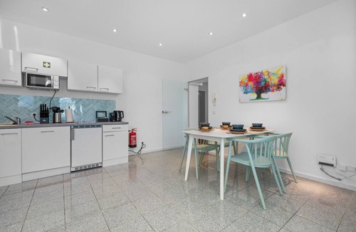 Solingen Apartment | Central | Kitchen | WLAN | Netflix | 63 sqm