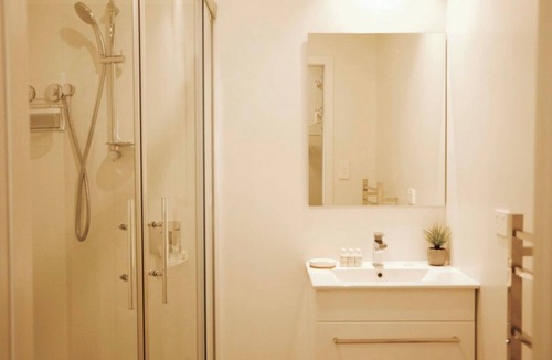 Hamilton Lake Apartment | Central Lake Hamilton
