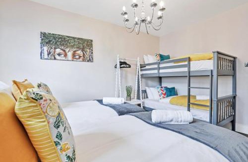 The Lanes Apartment | Central Lanes Pad By My Getaways Free parking for one car