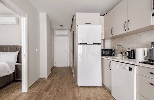 Cumhuriyet Apartment | Central Large Brand New Apartment w/Elevator Near Metro