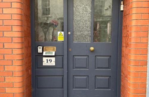 Lisburn Apartment | Central Lisburn Duplex Apartment No Parties